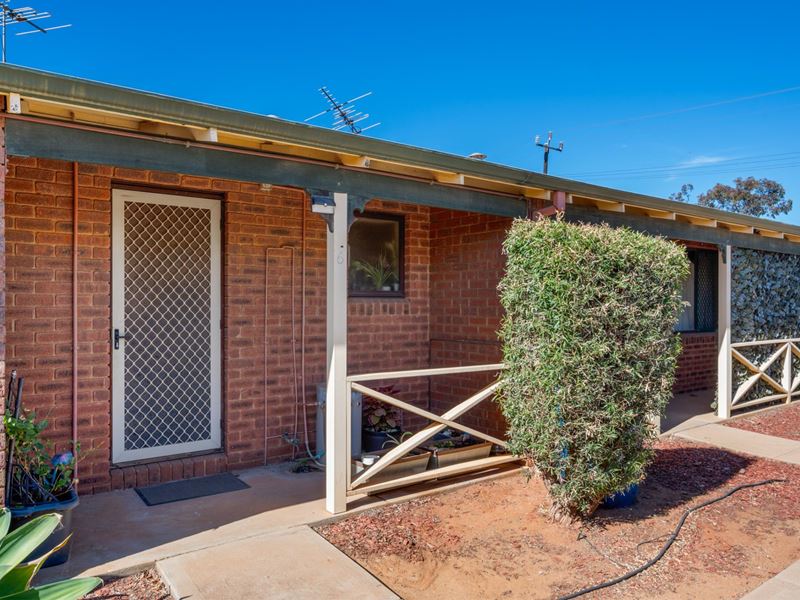 6/11 Piesse Street, Boulder WA 6432
