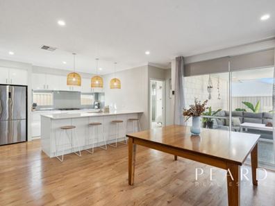 21 Arylide Grove, Eglinton WA 6034