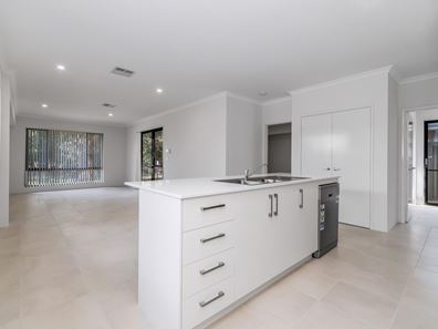 39 Woongan Street, Southern River WA 6110