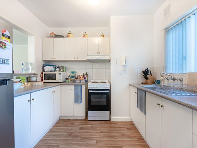 1/21 Fennager Way, Calista WA 6167