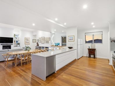 43 Hurley Way, Hillarys WA 6025