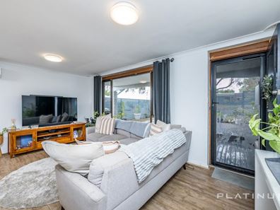 1/169 Camberwarra Drive, Craigie WA 6025