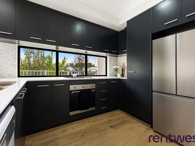 12/2 Crystalline Road, Spearwood WA 6163