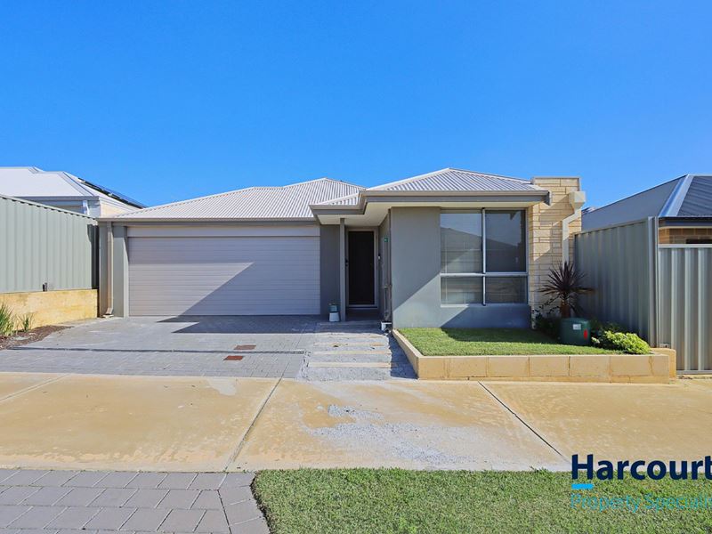 55 Canary Drive, Hammond Park WA 6164