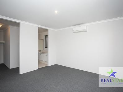 70 Dolphin Dr, Alkimos WA 6038