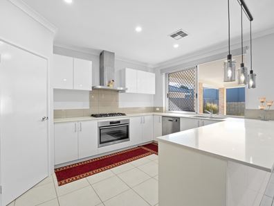 8 Venetian Way, Baldivis WA 6171
