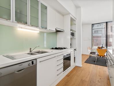 2/32 Kensington Street, East Perth WA 6004