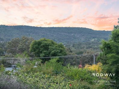 7 Wahroonga Rd, Mount Nasura WA 6112
