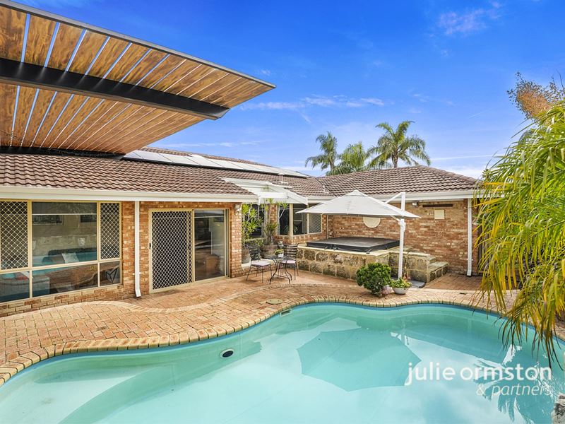 6 Everard Close, Woodvale WA 6026