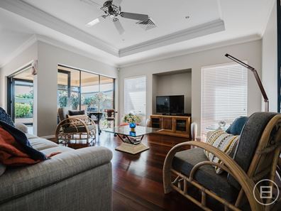 10 Currancy Lass Rise, Madora Bay WA 6210