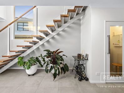 140 Newborough Street, Karrinyup WA 6018