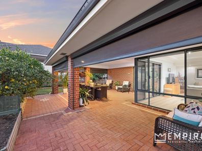9 Benmore Rise, Success WA 6164