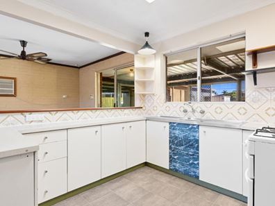 19 Kurrawa Street, Hillman WA 6168