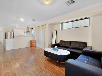 7 Torino Crescent, Piara Waters WA 6112
