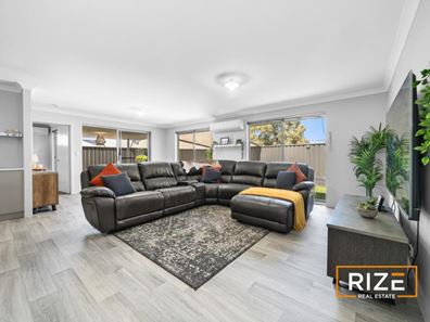 28 Azolla Street, Banksia Grove WA 6031