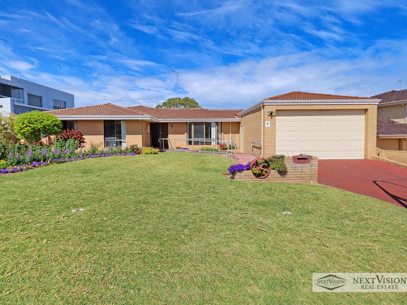 6 Amity Blvd, Coogee WA 6166