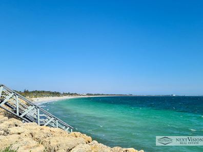6 Amity Blvd, Coogee WA 6166