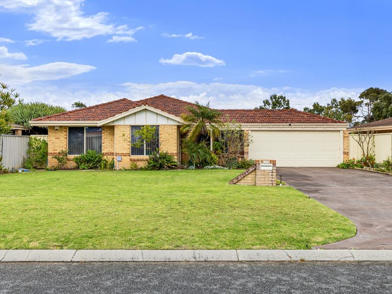 35 St Andrews Loop, Cooloongup WA 6168