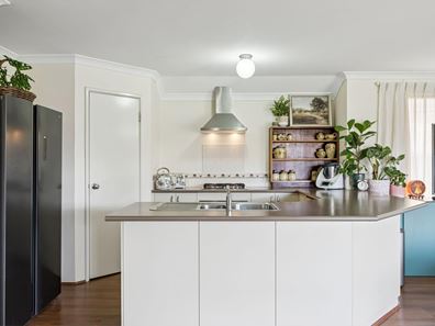 37 Marden Grange, Aveley WA 6069