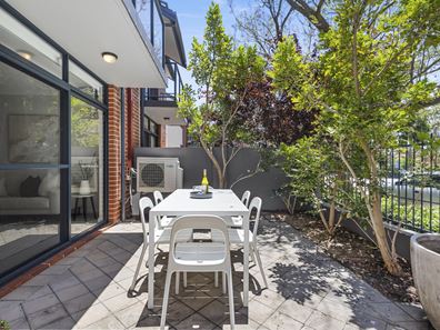 8/1 Simper Street, Wembley WA 6014
