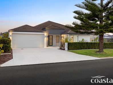 96 Bancoura Parkway, Secret Harbour WA 6173