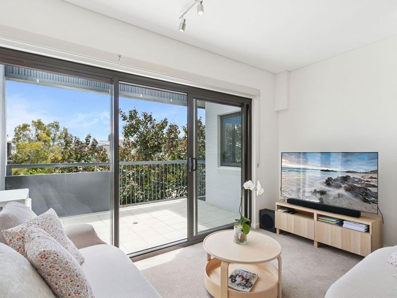 49/59 Breaksea Drive, North Coogee WA 6163