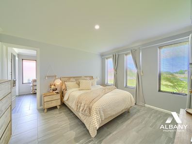 20 Orion Avenue, Mckail WA 6330