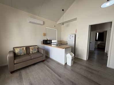 6/117 Knight Terrace, Denham WA 6537