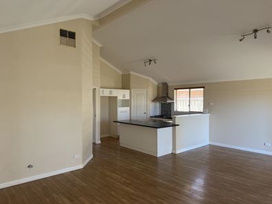 4A Holmes Street, Boulder WA 6432