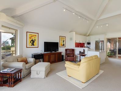 11/16-28 Waterloo Crescent, East Perth WA 6004