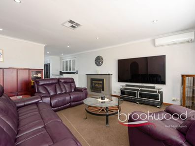 1 Tuffin Road, Glen Forrest WA 6071