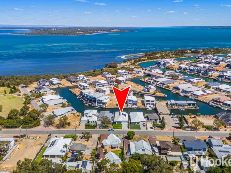 99 Queen Parade, Wannanup