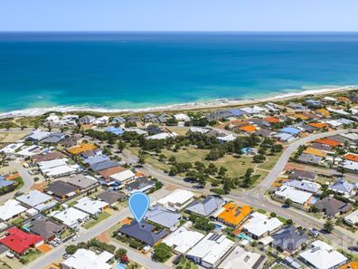 5 Quandong Parkway, Halls Head WA 6210