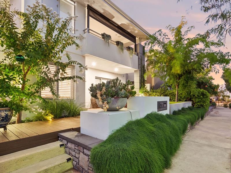 21 Mountainbell Road, Churchlands
