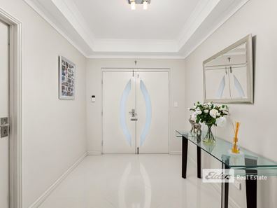 7 Mooralup  Turn, Dalyellup WA 6230