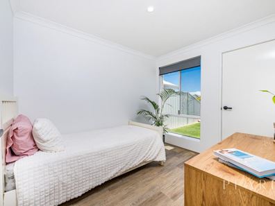 6 Limari Place, Sinagra WA 6065