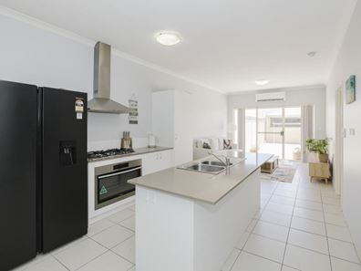 25 Lampeter Road, Butler WA 6036