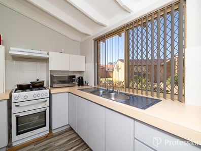 6/316 Streich Avenue, Armadale WA 6112