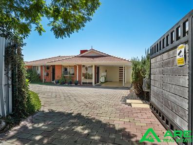 306a stock rd, Willagee WA 6156