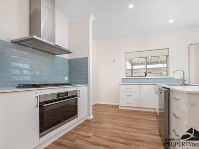 17 Hester Street, Drummond Cove WA 6532