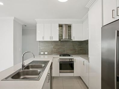 125B Hillsborough Drive, Nollamara WA 6061