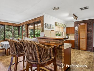 53 Watsonia Road, Gooseberry Hill WA 6076