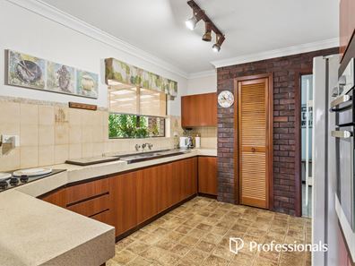53 Watsonia Road, Gooseberry Hill WA 6076