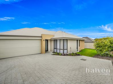 24A WOODLEY CRESCENT, Melville WA 6156