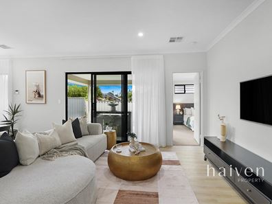 24A WOODLEY CRESCENT, Melville WA 6156