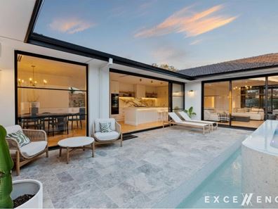 7 Aruma Way, City Beach WA 6015