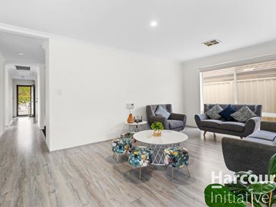 13 Elmsett Way, Girrawheen WA 6064