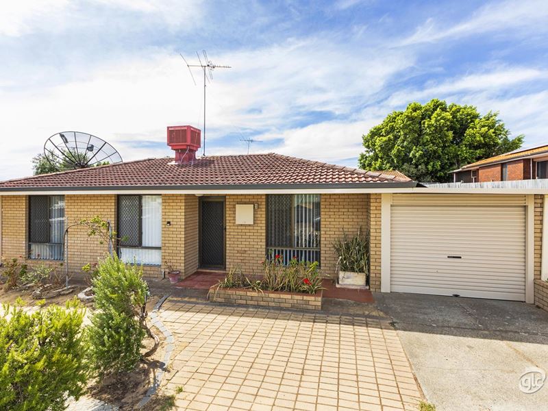 13 Chaucer Close, Spearwood WA 6163