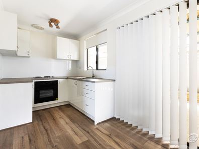 13 Chaucer Close, Spearwood WA 6163