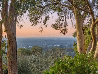 5 Corrigan Rise, Wungong WA 6112